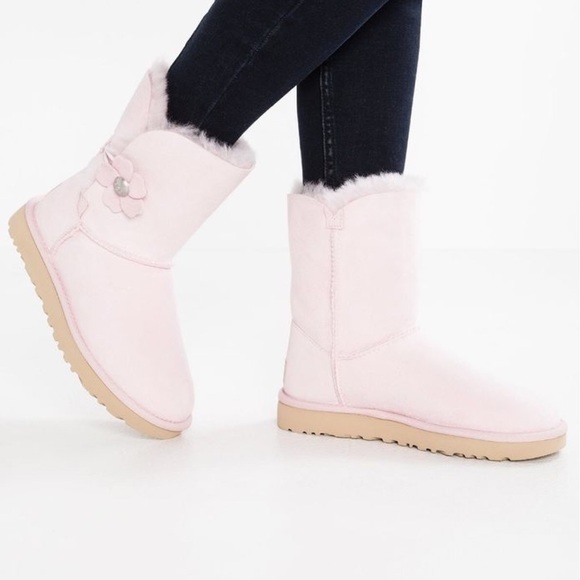 ugg bailey button poppy ugg bailey button poppy